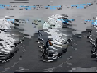 Used 2019 Volkswagen Golf R 4-Door image 1