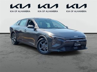 Certified 2025 Kia K4 LXS image 1