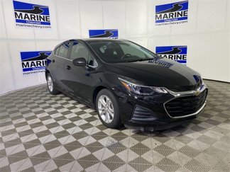 Used 2019 Chevrolet Cruze LT w/ Convenience Package image 1
