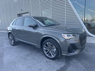 New 2025 Audi Q3 2.0T Premium image 1