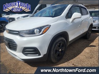 Used 2018 Chevrolet Trax LT w/ LT Convenience Package image 1