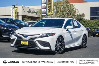 Used 2024 Toyota Camry SE image 1