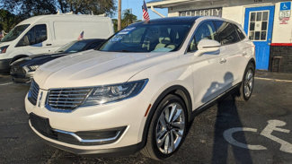 Used 2017 Lincoln MKX Reserve image 1