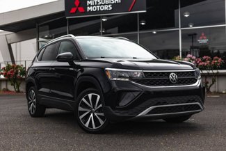 Used 2022 Volkswagen Taos SE image 1