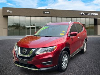 Used 2019 Nissan Rogue SV image 1