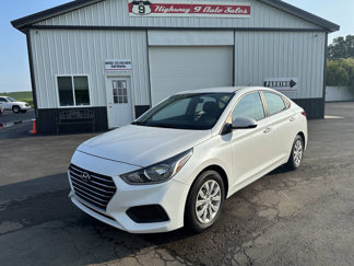 Used 2020 Hyundai Accent SE image 1