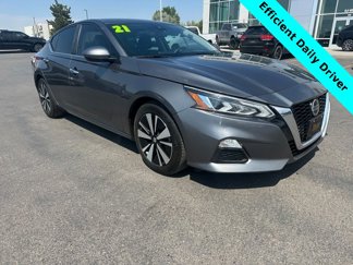 Used 2021 Nissan Altima 2.5 SV image 1
