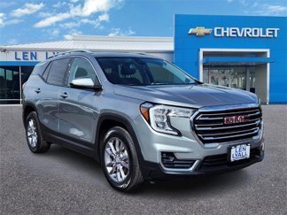Used 2024 GMC Terrain SLT image 1