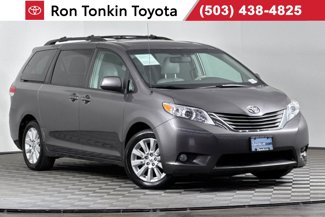 Used 2013 Toyota Sienna XLE image 1