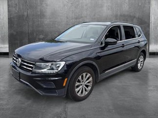 Used 2018 Volkswagen Tiguan SE w/ Panoramic Sunroof Package image 1