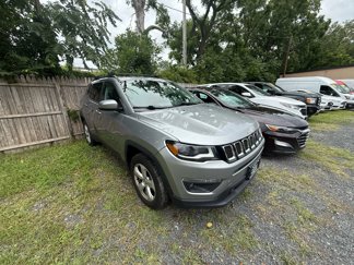 Used 2018 Jeep Compass Latitude w/ Popular Equipment Group image 1