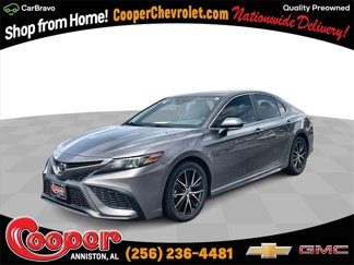 Used 2022 Toyota Camry SE image 1