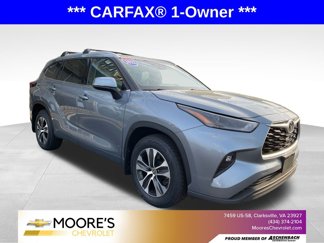 Used 2022 Toyota Highlander XLE image 1