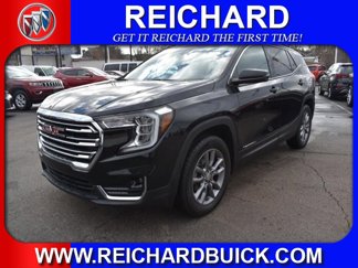 Used 2022 GMC Terrain SLT image 1