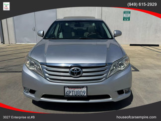 Used 2011 Toyota Avalon Limited image 1