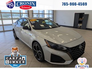 Used 2023 Nissan Altima 2.5 SR image 1