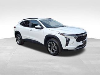 Used 2024 Chevrolet Trax LT w/ Driver Confidence Package image 1