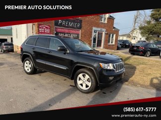 Used 2011 Jeep Grand Cherokee Laredo image 1