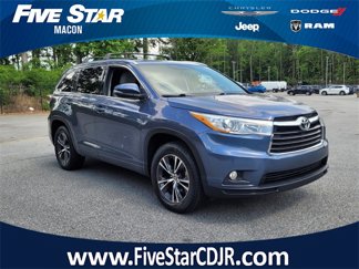 Used 2016 Toyota Highlander XLE image 1