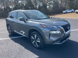 Used 2022 Nissan Rogue SL image 1
