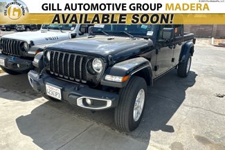 Used 2023 Jeep Gladiator Sport image 1
