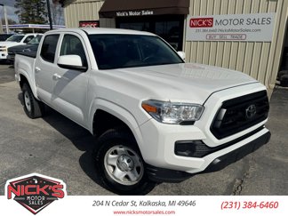 Used 2021 Toyota Tacoma SR image 1