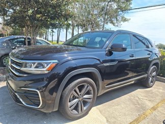 Used 2021 Volkswagen Atlas Cross Sport SE w/ Panoramic Sunroof Package image 1