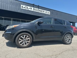 Used 2016 Kia Sportage LX image 1