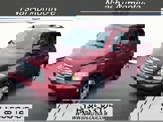 Used 2009 Chevrolet HHR LT image 1