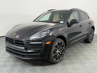 Certified 2025 Porsche Macan image 1