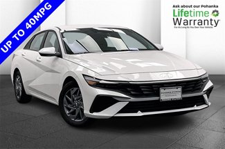 Used 2024 Hyundai Elantra SEL image 1