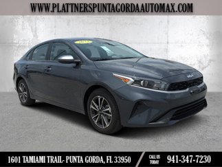 Used 2023 Kia Forte LXS image 1