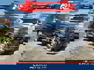 Used 2022 Ford Explorer XLT image 1