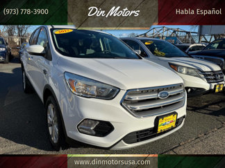 Used 2017 Ford Escape SE image 1
