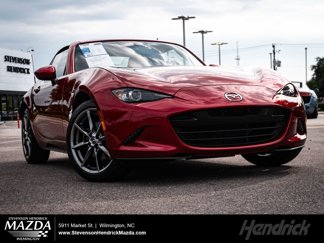 Used 2018 MAZDA MX-5 Miata RF Grand Touring image 1
