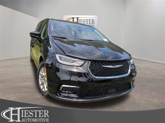 Certified 2024 Chrysler Pacifica Touring-L image 1