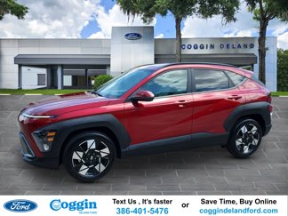 Used 2025 Hyundai Kona SEL image 1