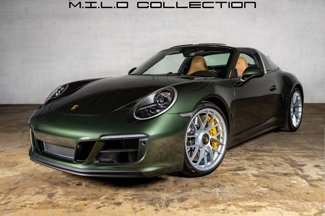 Used 2019 Porsche 911 Targa 4 GTS image 1