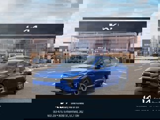 New 2025 Kia K4 LXS image 1