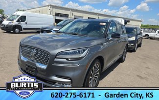 Used 2021 Lincoln Aviator Reserve w/ Class IV Trailer Tow Package image 1