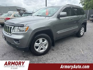 Used 2013 Jeep Grand Cherokee Laredo w/ Laredo E Group image 1
