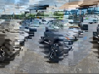 New 2025 Nissan Kicks SV image 1