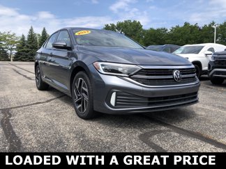 Used 2022 Volkswagen Jetta SEL image 1