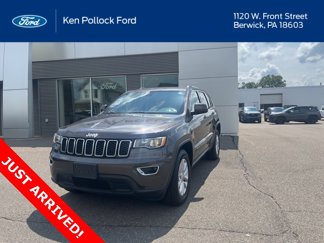 Used 2021 Jeep Grand Cherokee Laredo image 1