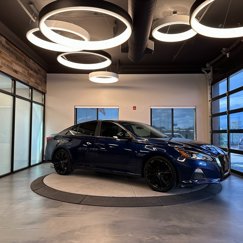 Used 2019 Nissan Altima 2.5 SR image 1