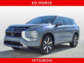 New 2025 Mitsubishi Outlander SE image 1