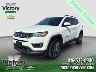 Used 2017 Jeep Compass Latitude w/ Popular Equipment Group image 1