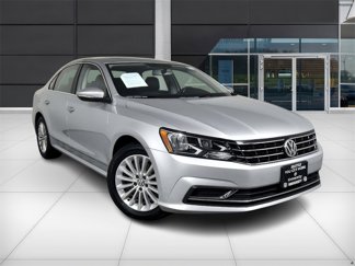 Used 2017 Volkswagen Passat 1.8T SE image 1