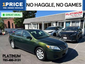 Used 2011 Toyota Camry LE image 1