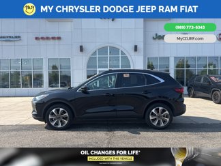 Used 2023 Ford Escape Platinum image 1
